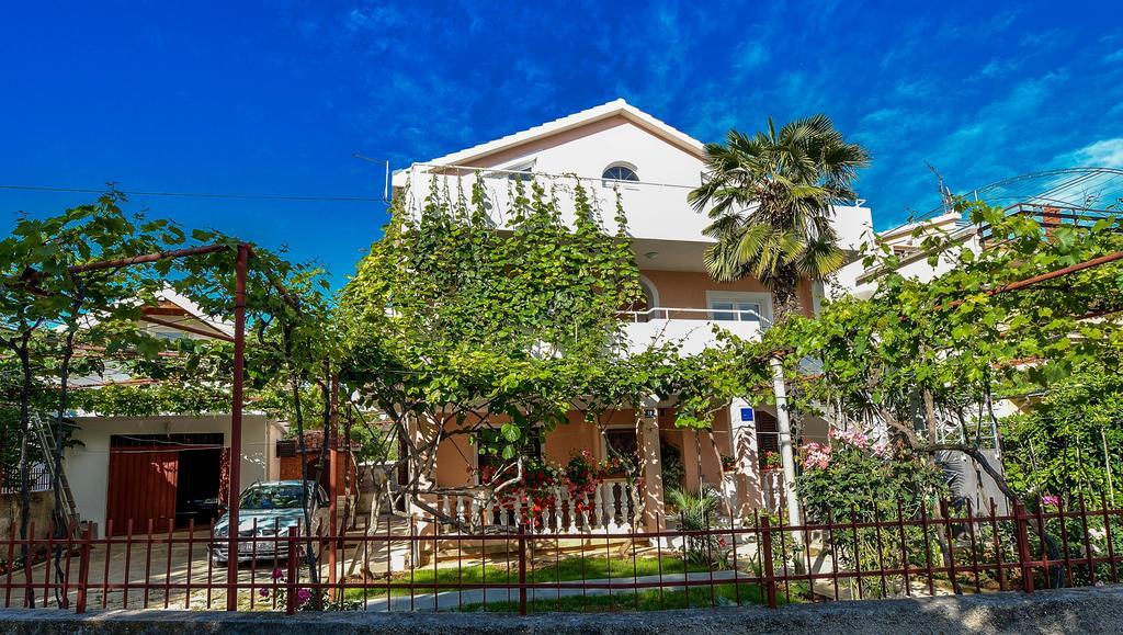 Apartments Mate ตูรันญ์ ภายนอก รูปภาพ