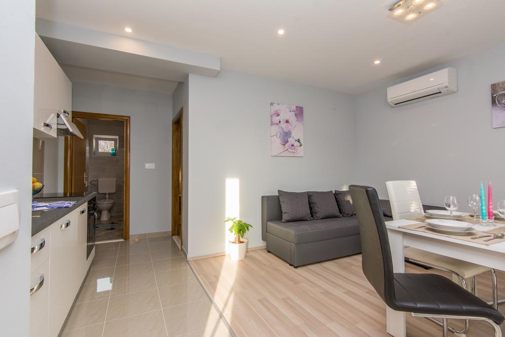Apartments Mate ตูรันญ์ ภายนอก รูปภาพ